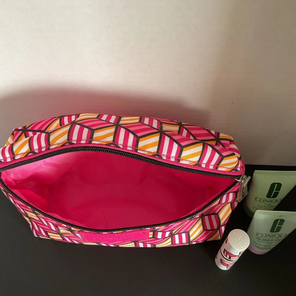 NEW Clinique Bundle - Cosmetic Bag, Lipstick and 2 Cleansers